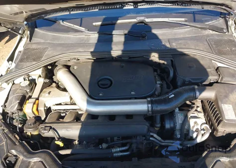 2014 Volvo S60 T6 z USA, uszkodzony, nr VIN YV1902FH7E2274320